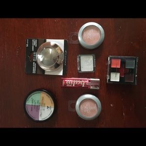 Make up bundle